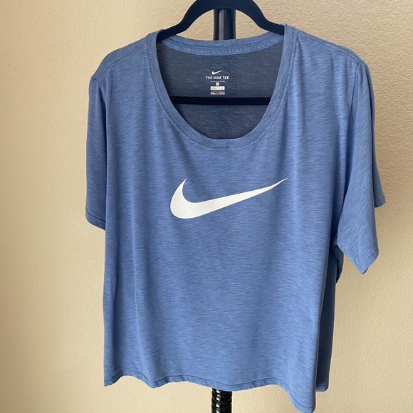 Nike- Blue Dri-Fit Short Sleeve 3X Round-neck T-Shirt, Large Swoosh on Chest - Picture 1 of 4
